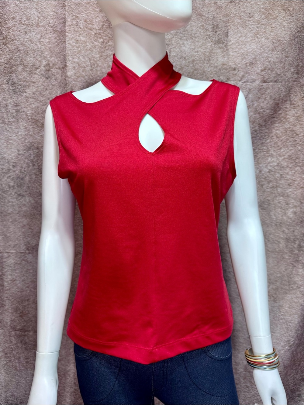 NWOT Large Sexy Red Sleeveless Cutout Cross-Neck Women's Top